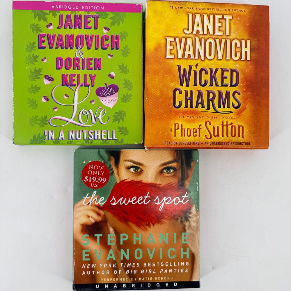Audiobook CD Lot 3 Janet Evanovich Love In A Nutshell Wicked Charms Sweet Spot